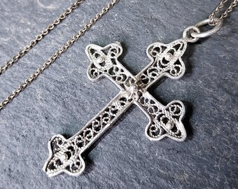 Antique Filigree Cross Crucifix on 18" Sterling Silver Chain - 3.3g