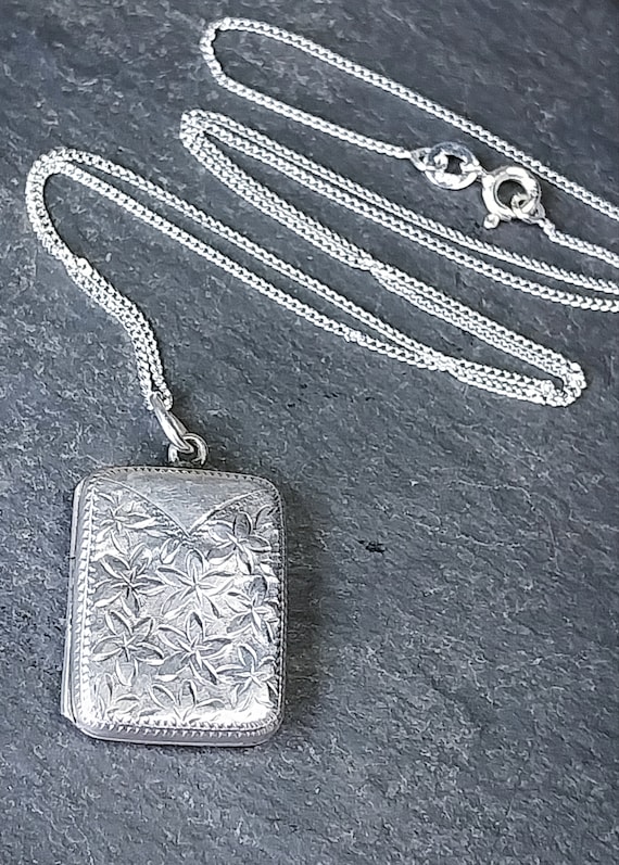 Edwardian SILVER Rectangular LOCKET with Floral D… - image 2