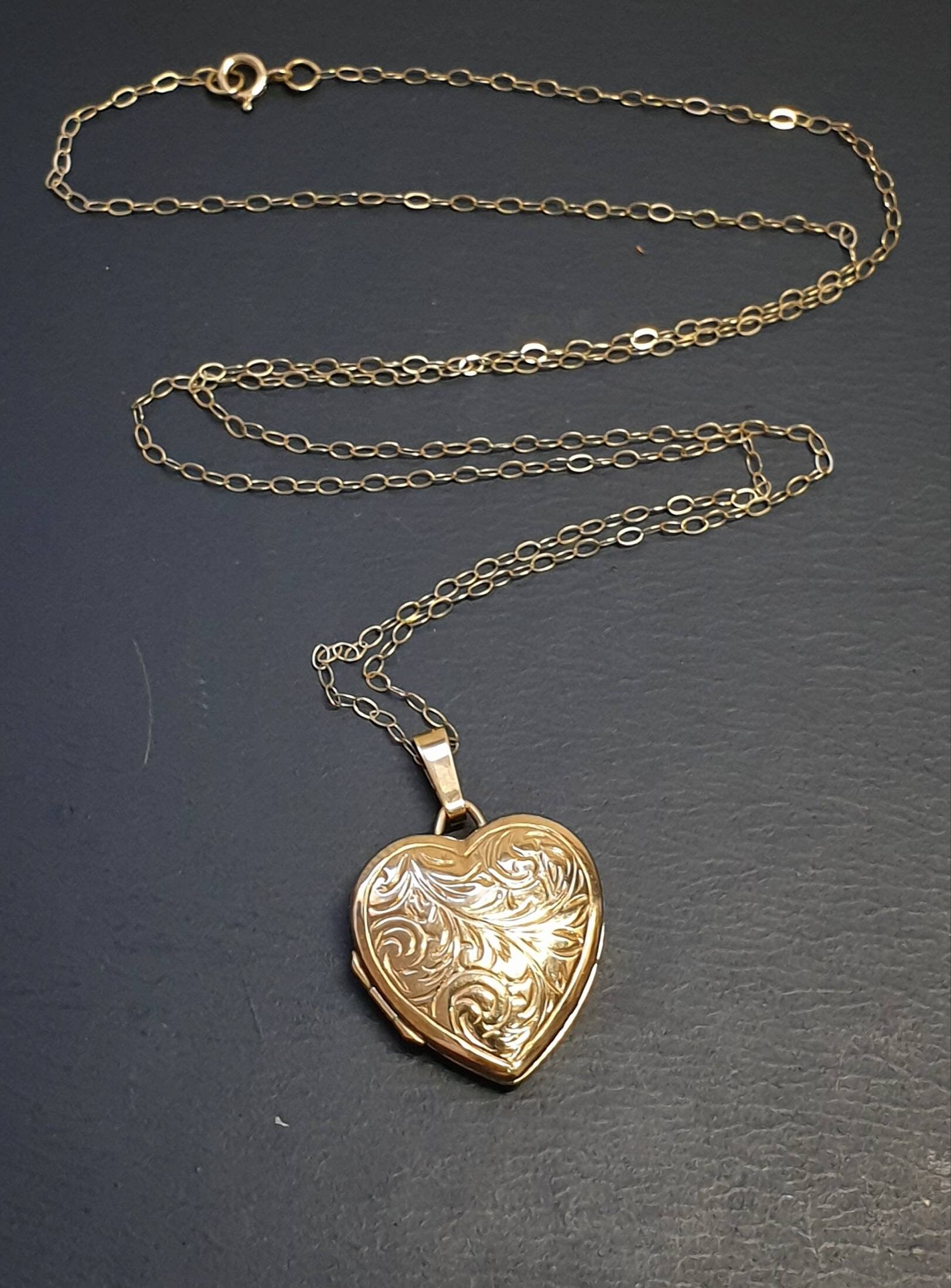 9ct GOLD HEART LOCKET with Scroll Engraved with Love Always & | Etsy