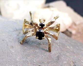Vintage 9ct GOLD Black Spider Ring - uk size P (us 7.5) - 2.5g