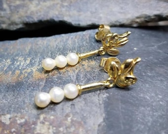 Vintage Pearl Drop Earrings - Gold Tone - 2.5g