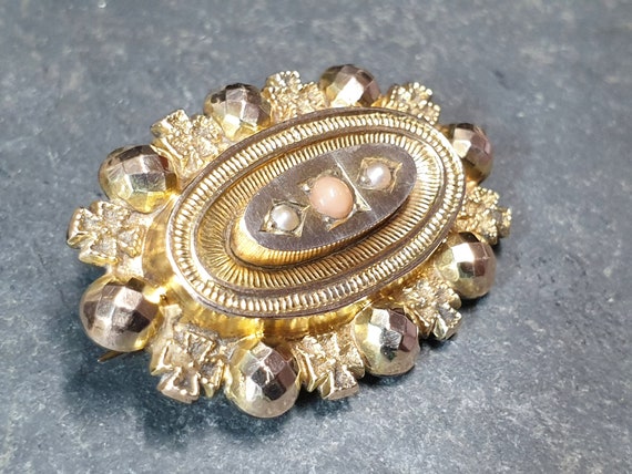 Antique 9ct GOLD Locket BROOCH - Seed Pearls and … - image 2