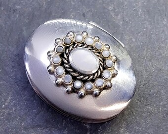 Vintage Sterling Silver Trinket Box with Opals Lid - 17.2g