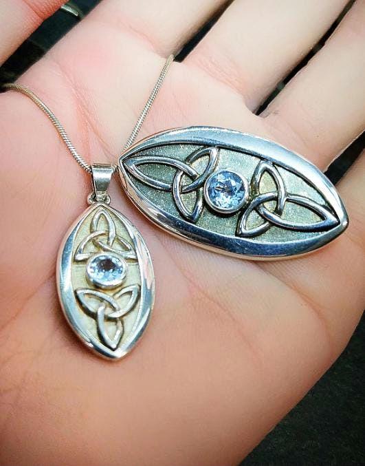 St SILVERネックレスとお揃いのブローチギフトセット - ブルートパーズ