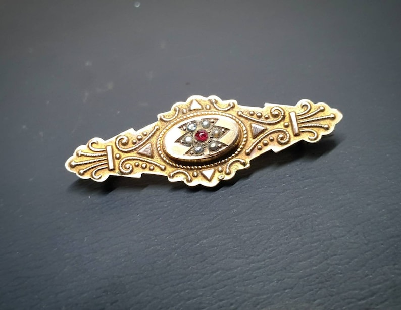 Victorian 9ct GOLD LOCKET BROOCH Seed Pearls /& Ruby 2.2g