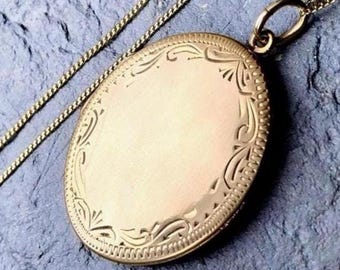Large 9ct GOLD CELTIC SCROLL Locket Necklace on 20" Chain - 9.3g