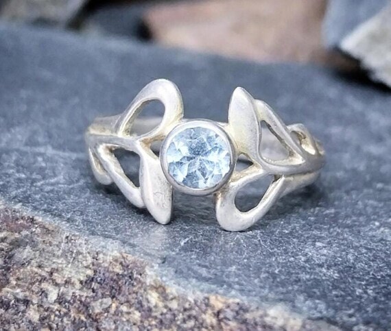 Vintage KIT HEATH RING Sterling Silver With Blue Topaz Size Uk L