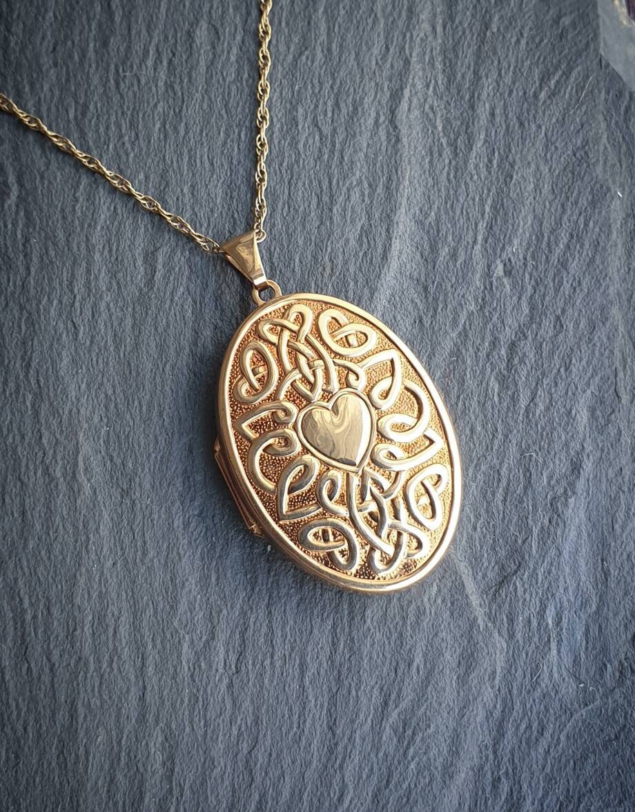 Large 9ct GOLD Celtic Locket with Inscription & 21 Chain Etsy