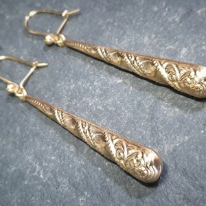 Vintage 9ct Gold TEAR DROP EARRINGS - Long Dangly - 1.5g