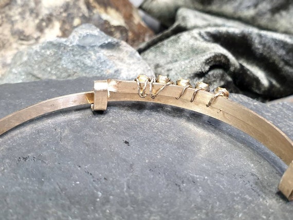 ANTIQUE 9ct Rolled Rose GOLD BANGLE with milk whi… - image 3