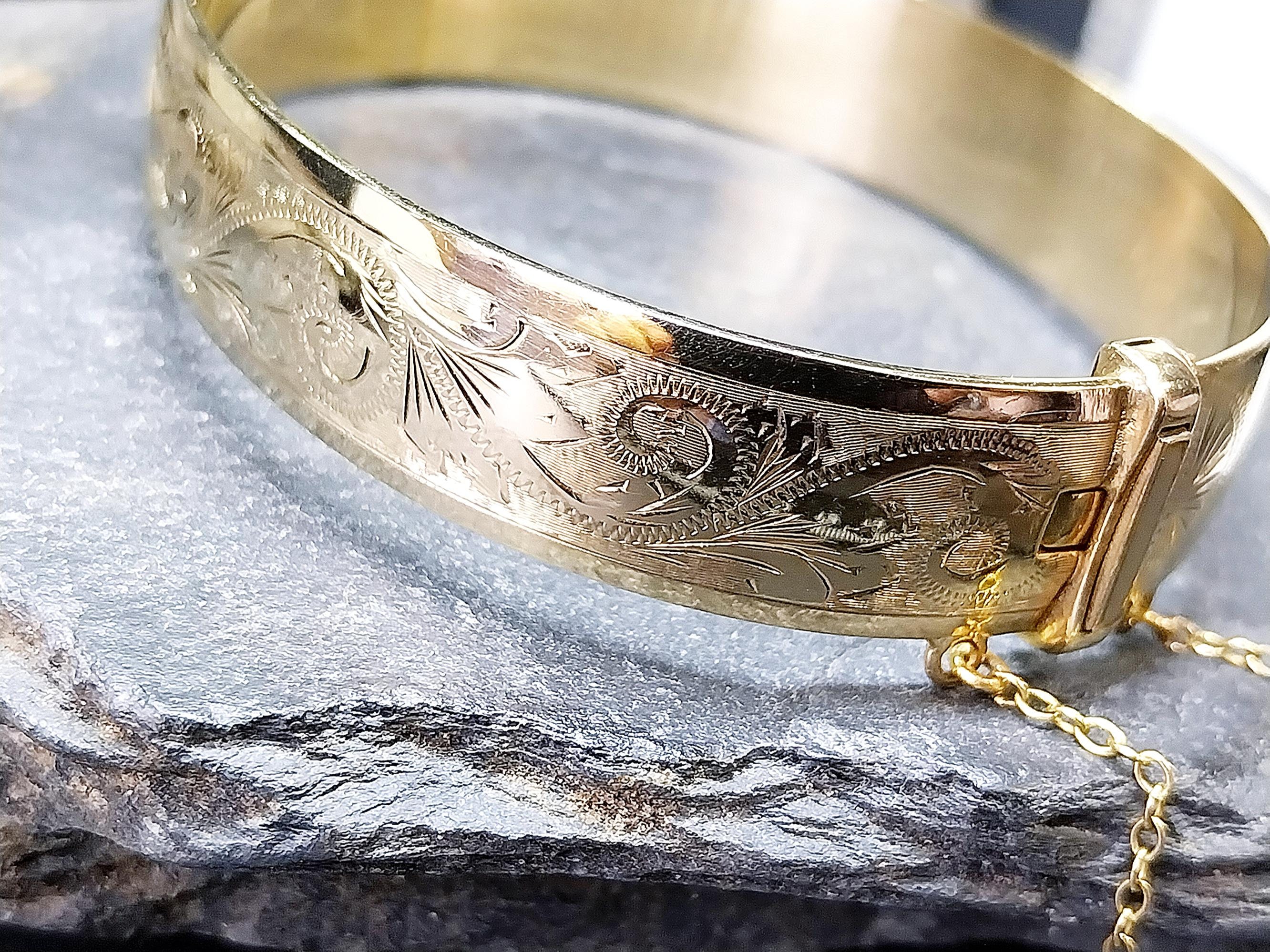 Vintage 9ct Rolled GOLD Wide BANGLE BRACELET - Metal Core