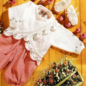 PDF Stickmönster 5105 ~ Matinékappa med bladkant ~ DK ~ 40-50 cm