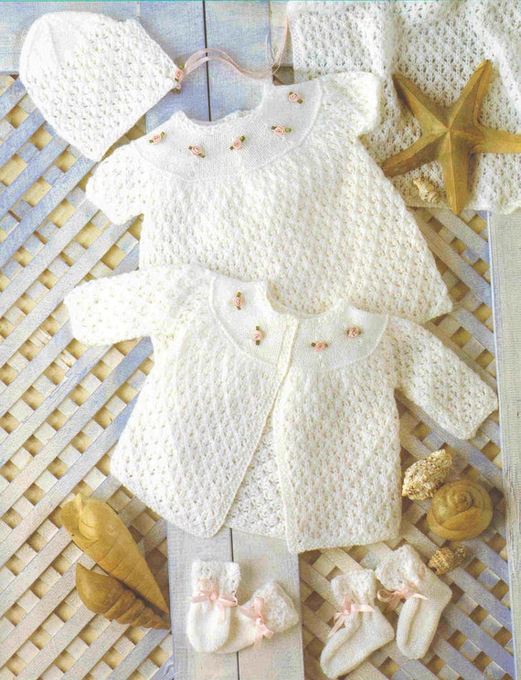 Modèle de tricot PDF presque gratuit 1111 layette et châle bébé