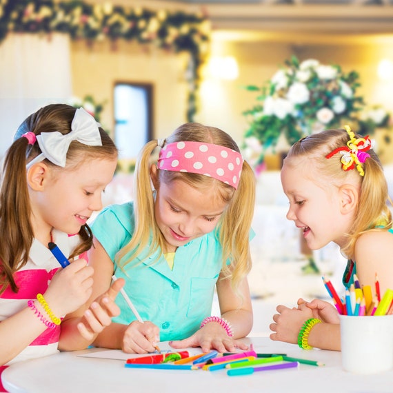 20er Set Hochzeitsmalbuch Für Kinder Mit Buntstiften - Gastgeschenk & Kinderbeschäftigung