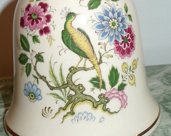 Belle clochette en porcelaine Sadler, Beautiful Sadler porcelain bell
