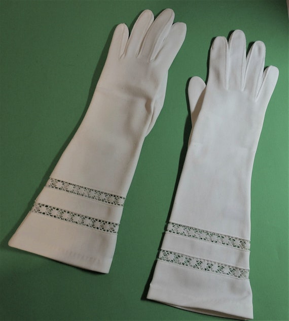 Superb pair of KAYSER long white/ivory nylon glov… - image 1