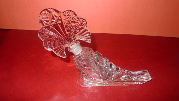 Beautiful perfume bottle, Beautiful perfume bottle