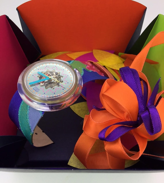 Pop Swatch PWZ103 Veruschka watch special edition