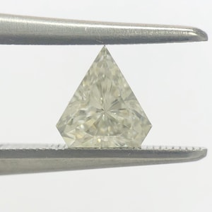 Shield Diamond, 0.39ct L VS2 Loose Solitaire Diamond, Shield shape Diamond, Loose Diamond, Natural Diamond, shield diamond ring, shield ring