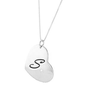 Collar con colgante de corazón asimétrico de 0,02 quilates de diamante natural redondo de plata - Collar con nombre inicial hecho a mano Joyería de eternidad grabada