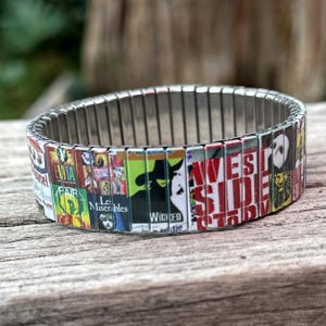 Broadway rostfritt stål stretcharmband – Teaterhandledskonst smycken gåva