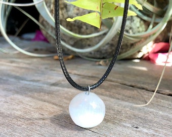 Selenite pearl necklace