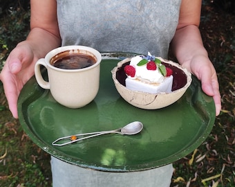 Handmade ceramic tray, unique serving platte, simply and minimalist, modern stoneware round platter, large decorative tea tray boho style