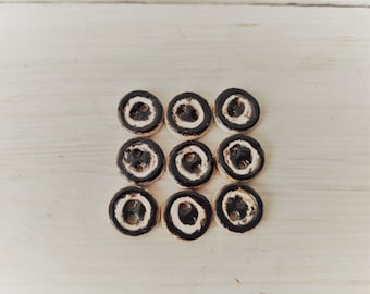 Handmade ceramic buttons / pottery button / black & white unique buttons boho style, minimalis buttons, clothes decoration, striped buttons