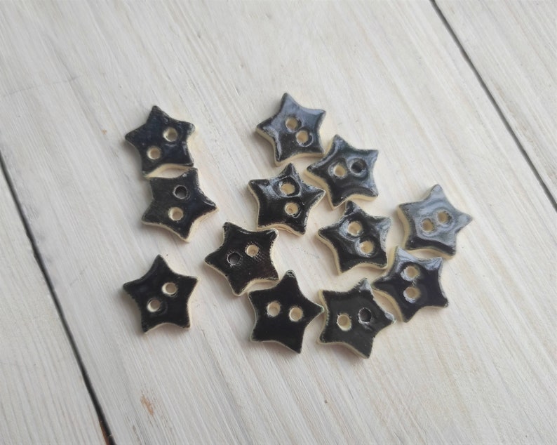 Handmade ceramic buttons, star pottery buttons, colorful star-shaped buttons for dresses, buttoned shirts, caps, unique stoneware jewelry Black
