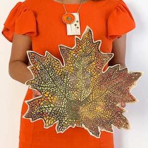 Large Handmade Stoneware Leaf Plate: Boho Table Decor (17.3&quot;)