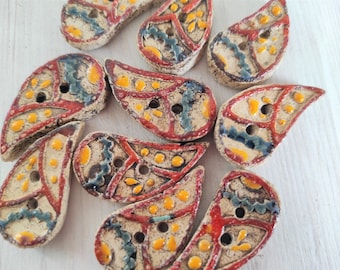 Handmade ceramic buttons, cute buttons with paisley pattern, unique pottery button, stoneware boho style, hand painting buttons with paisley