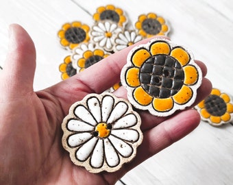 Big handmade ceramic buttons, unique pottery button, flower button, modern buttons , sunflower & daisy decor, stoneware hand painted flowers