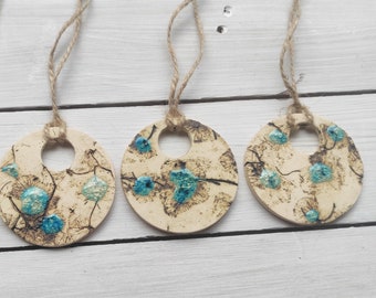 Großer Keramik Anhänger, Handgefertigte Halskette. Einzigartige Keramik Halskette in Boho Stil, handbemalt mit Glas minimalist Anhänger, moderne Schmuck