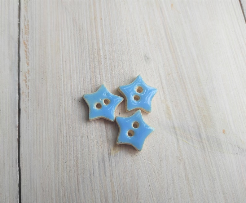 Handmade ceramic buttons, star pottery buttons, colorful star-shaped buttons for dresses, buttoned shirts, caps, unique stoneware jewelry Blue