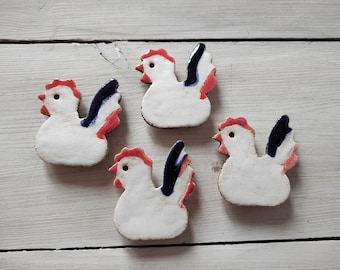 Handmade hen magnet. Ceramic pottery fridge magnet, symbole de la france, national colors of France, hen refrigerator magnets, unique hen