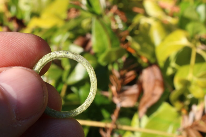 Moss Wedding Band Ring, Moss & Resin Ring, Moss nature ring, Green moss band ring, Women wedding ring, Moss jewelry, Moss ring, Forest ring image 9