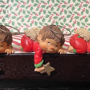 Juego de 3 estantes con diseño de ángel de Hallmark, vintage de 1983, para decoración navideña.