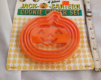 Vintage Halloween Hermitage Pottery NOS Jack O Lantern Vintage '90's Graduated Cookie Cutter Set