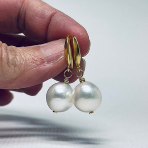 Edison Pearl Gold Dangle Earrings: June Birthstone Gift