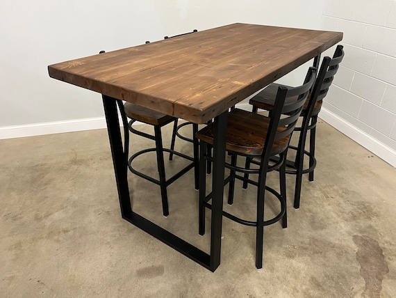 Standing pub table outlet
