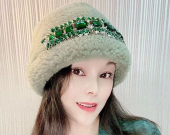 Green Fashionable women's  Pile loop flocking hats, winter women's hats,  Pile loop flocking hats, warm hats