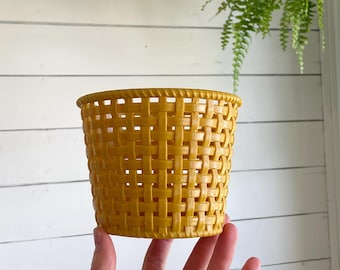 Vintage plastic basket weave planter/three available