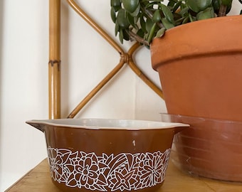 Pyrex Woodland 474 1.5L baking dish