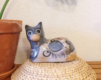 Mexican tonala cat/vintage handmade pottery figurine