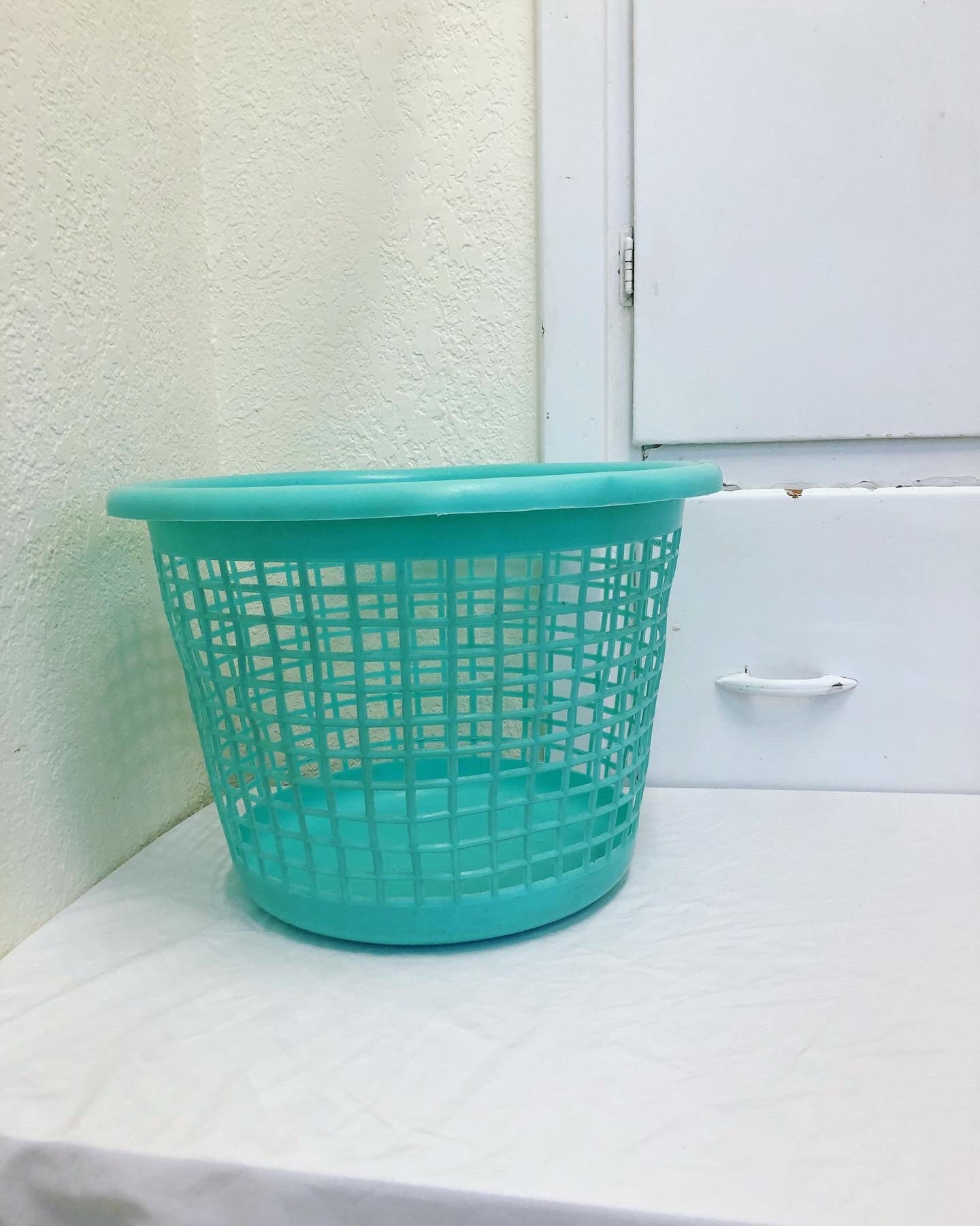 MADRID Metal Stool Storage Bin Vintage Retro Laundry Basket Choose Your Size 