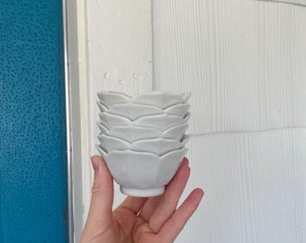 Vintage lotus bowls set of six/3.25” diameter