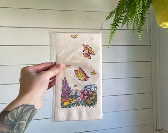 Vintage paper napkins/NIB unopened