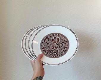 Corelle “Batik” 10” dinner plates x4