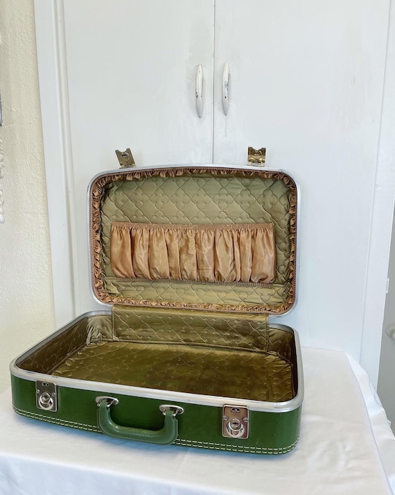 Vintage hard shell suitcase green 20” wide - image 2