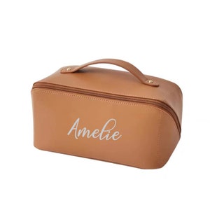 Trousse de toilette personnalisée avec monogramme trousse de maquillage personnalisée cadeau personnalisé pour elle, cadeau personnalisé pour demoiselle d'honneur, trousse de maquillage de voyage A Brown